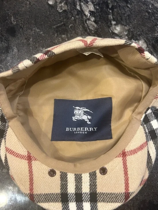 Burberry Beige Tartan Cap / hat with Black and Red Accents - Picture 2 of 3
